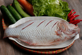 Ngâm cá trong thứ nước này, cá hết mùi tanh