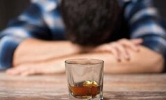 Vì sao có người uống rượu bia mãi không say, người nửa chén đã say?