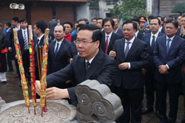 Chủ tịch nước Võ Văn Thưởng dâng hương tưởng niệm Đức Vua An Dương Vương