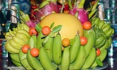 Tại sao bưởi và chuối là lễ vật thắp hương quan trọng ở miền Bắc?