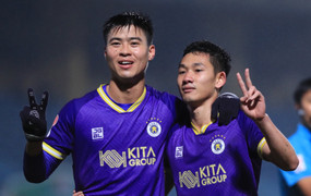Trực tiếp bóng đá Hà Nội FC 3-1 TP.HCM: Văn Quyết lập công