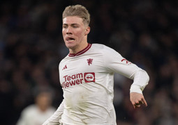 MU liên tiếp nhận tin xấu, 3 trụ cột chấn thương nặng trước derby Manchester