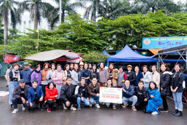 Gcoop Việt Nam trao tặng quà và suất cơm miễn phí cho bệnh nhân tại viện K