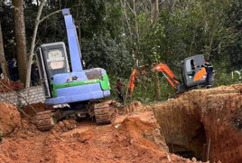 Sập giếng ở Hà Nội, 2 anh em tử vong