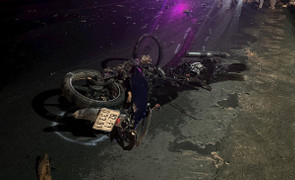 Ô tô va chạm xe máy trên Quốc lộ 14, hai người chết tại chỗ