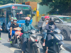 Dự báo thời tiết TP.HCM hôm nay 27/2: Nắng nóng, nhiệt độ cao nhất 36 độ C