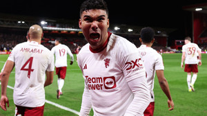 Casemiro ghi bàn, Man Utd nhọc nhằn vào tứ kết FA Cup