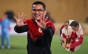 HLV Kiatisak làm món ăn Thái Lan cho cầu thủ CLB Công an Hà Nội