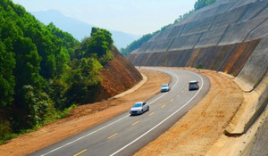 Thứ trưởng GTVT: Sắp mở rộng 5 tuyến cao tốc 2 làn xe