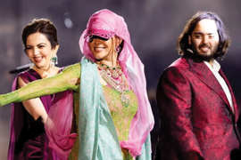 Nữ ca sĩ được trả gần 150 tỷ đồng khi hát đám cưới nhà tỷ phú