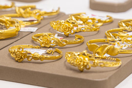 Giá vàng 'bốc hơi' 800.000 đồng/lượng sau khi lập kỷ lục