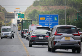 Dân nườm nượp du xuân, Bộ GTVT yêu cầu tăng cường kiểm tra cao tốc 2 làn