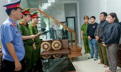 Khởi tố 4 'nữ quái' mua bán hoá đơn trái phép ở Thừa Thiên - Huế