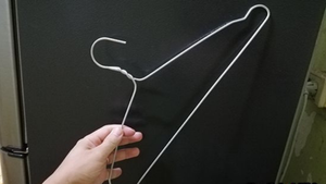 Mẹo nhỏ siêu hay từ móc treo quần áo