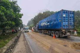 Thủ tướng yêu cầu đánh giá hạ tầng tuyến Quốc lộ 2 sau tai nạn 5 người chết