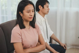 Chồng tôi nói thẳng 'nếu muốn quà 8/3 thì đi tìm người khác' 