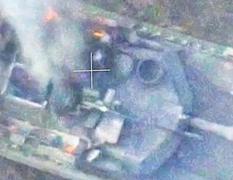 Khoảnh khắc quân Nga bắn hạ siêu tăng Abrams của Ukraine