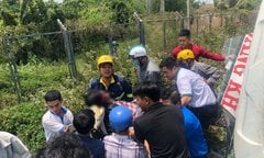 Lật xe khách trên cao tốc TP.HCM - Trung Lương: Chuyển bệnh nhân nhi lên TP.HCM 