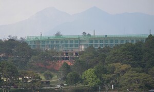 Công trình 'mọc' sai phép trong sân golf Đồi Cù Đà Lạt giờ ra sao?