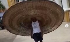 Chiếc mũ che được cả thế giới 