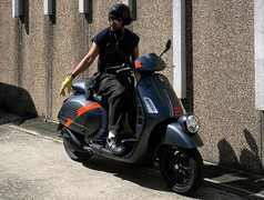 Bảng giá xe Vespa mới nhất tháng 3/2024