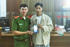 Nam sinh trả lại 200 triệu đồng cho người chuyển nhầm