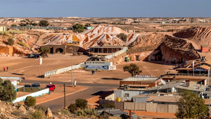 Thị trấn ngầm dưới lòng đất, nơi sinh sống của 1.000 người 