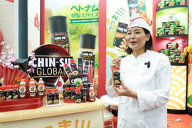 Bộ gia vị hạt và bột đặc sản Chin-su nhận lời khen từ đầu bếp hàng đầu Nhật Bản