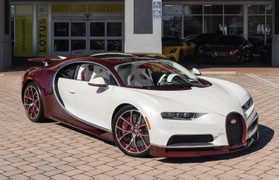 Mua siêu xe Bugatti Chiron 3,8 triệu USD, đại gia được tặng kèm Rolls-Royce