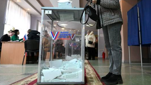 Nga xử phạt nhiều người gây rối tại các điểm bỏ phiếu bầu tổng thống