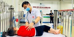Ăn nhầm thuốc giảm cân của chị, bé gái 3 tuổi ngộ độc