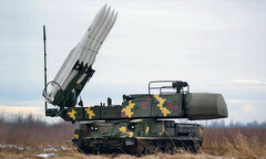 Khoảnh khắc hệ thống tên lửa Buk-M1 của Nga bắn hạ trực thăng Ukraine