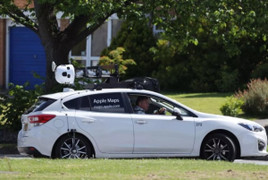 Người Việt hào hứng khi bắt gặp xe thu thập dữ liệu bản đồ Apple trên đường phố