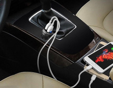 Tẩu sạc ô tô là gì?