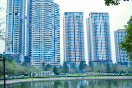 Tranh thủ giá chung cư tăng cao, chủ nhà đua nhau hét giá