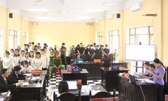 Hoãn xét xử 40 bị cáo trong đường dây cho vay lãi nặng hơn 20.000 tỷ đồng