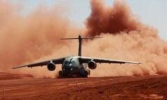 Ả Rập Xê-út ‘quay lưng’ với máy bay C-130 Mỹ, mua C-390 Brazil