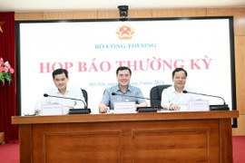 Chưa bỏ Quỹ bình ổn giá xăng dầu, Bộ Công Thương nêu lý do