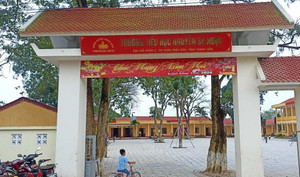 Vụ phản đối sáp nhập vì trường mới xa hơn 2km: 400 học sinh vẫn nghỉ học