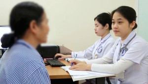 Nguyên nhân bất ngờ khiến người phụ nữ rối loạn giọng nói, khó phát âm