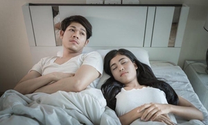 Khổ sở vì chồng hờ hững chuyện chăn gối 