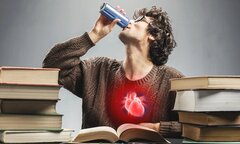 Uống nước tăng lực sau vận động mạnh có gây nguy hiểm tính mạng?