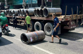 Cuộn thép rơi trúng người đi đường ở Bình Dương: Không phải tai nạn giao thông