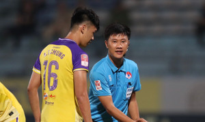 Hà Nội FC chê trọng tài thiếu thuyết phục, gây ức chế cho cầu thủ