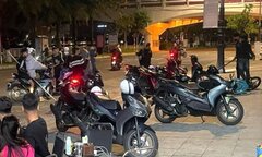 30 thanh thiếu niên vác đao hỗn chiến trong đêm