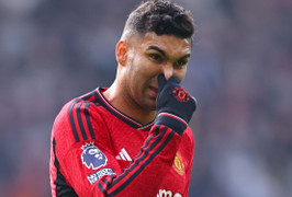 CĐV Man Utd nổi giận, yêu cầu Casemiro giải nghệ 