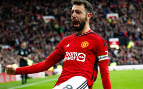 Bruno Fernandes, Mainoo lập siêu phẩm, Man Utd chia điểm với Liverpool