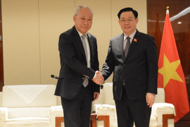 Chủ tịch Quốc hội tiếp lãnh đạo các tập đoàn lớn của Trung Quốc tại Thượng Hải