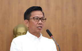 Chọn HLV trưởng cho tuyển Việt Nam: Thầy nội liệu đã xứng tầm?