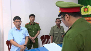 Bắt Phó trưởng ban và Phó trưởng phòng của Ban Quản lý Khu kinh tế Dung Quất